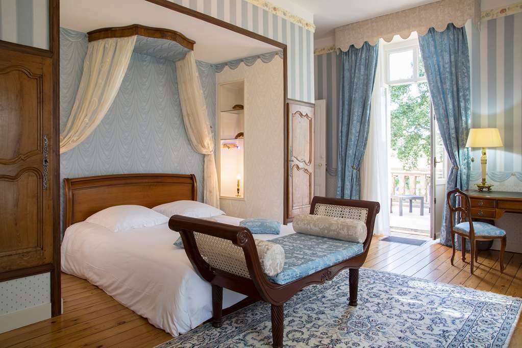 Chateau De La Richerie Beaurepaire (Vendee) Quarto foto